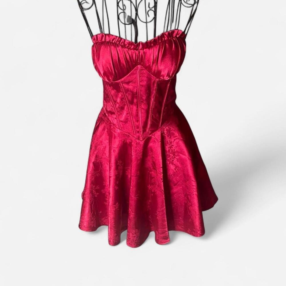DRESSMEZEE Heartstopper Satin Corset Mini Dress Red L 12 NWT Homecoming Formal